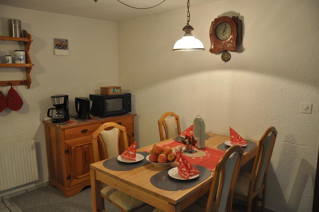 Ferienwohnungen Alter Raaben Rüti Extérieur photo